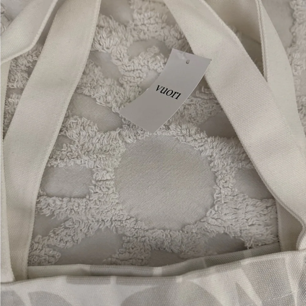 Vuori Cream White Patterned Tote Bag
